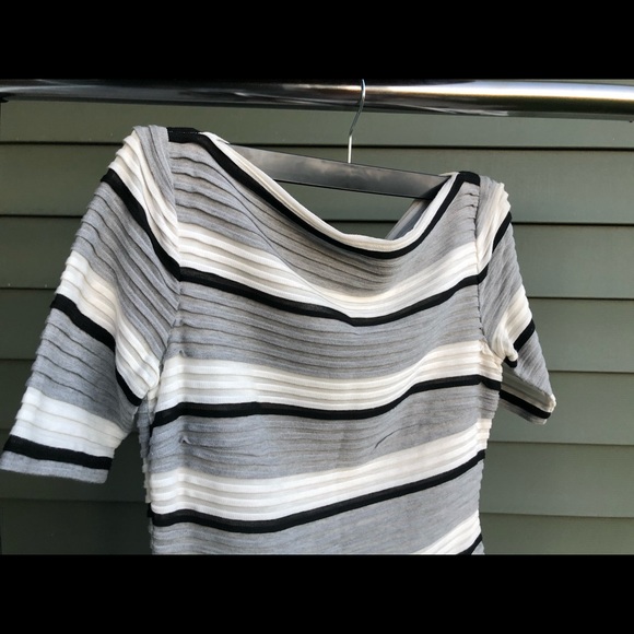 Sleek Maggy London wide-neck striped midi dress, size 4 - Picture 2 of 6